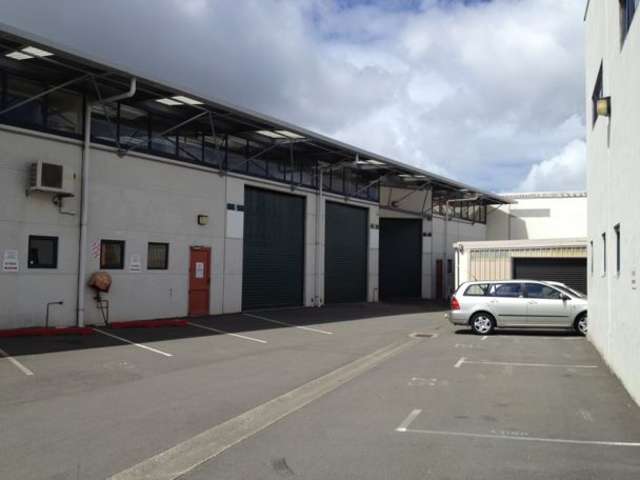Unit in Well Known Business Park - Tawa