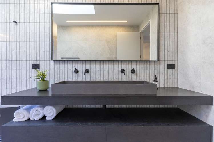 35 Pukenamu Road Rainbow Point_35