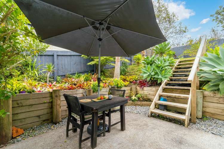 21 Donald Street Stanmore Bay_8