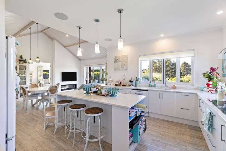 51 Coutts Way Fitzherbert_15