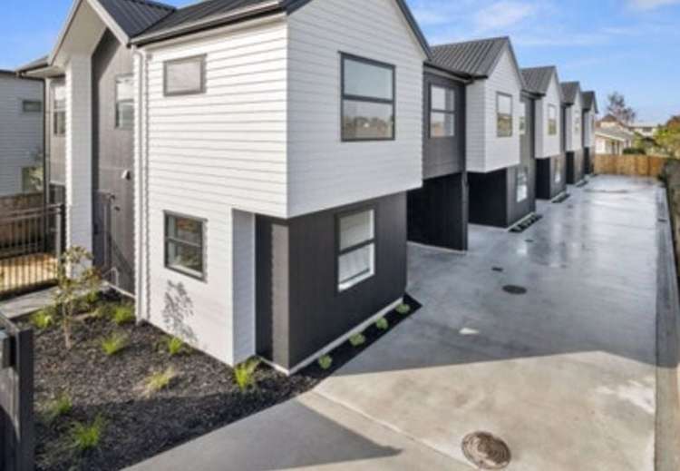 Room B 5/61 May Street Hamilton East_2