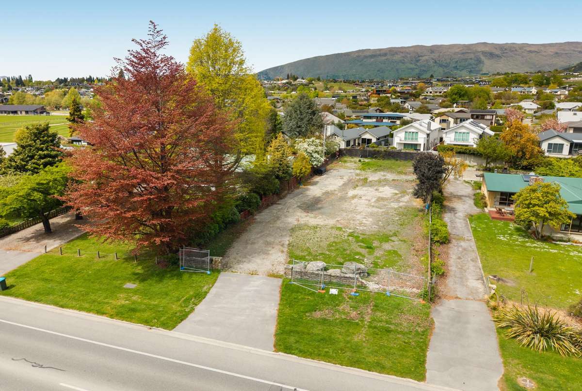 20 Wanaka-Mount Aspiring Road_2