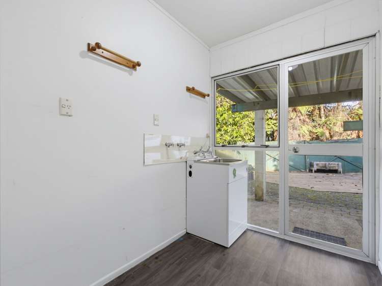 15A Russell Crescent Western Heights_17