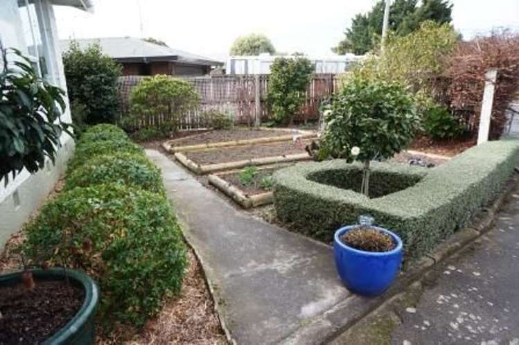 17 Clayton Road Amberley_17