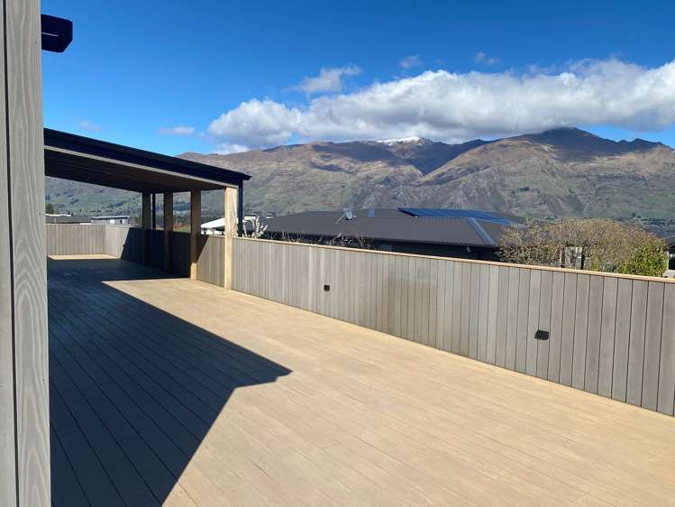 35 Minaret Ridge Wanaka_13