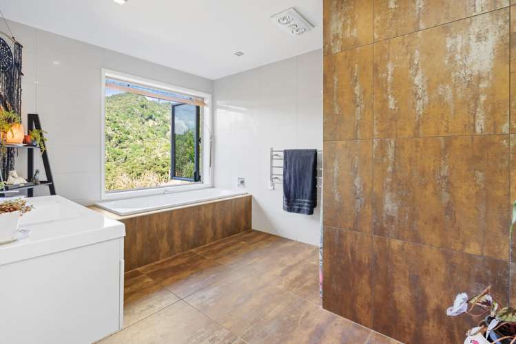 346 Kirikopuni Road Pakotai_13