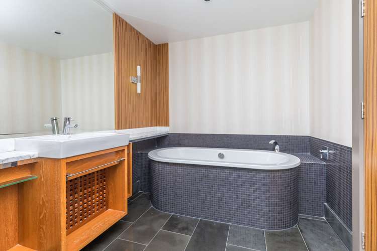 1/21h Viaduct Harbour Avenue Auckland Central_7