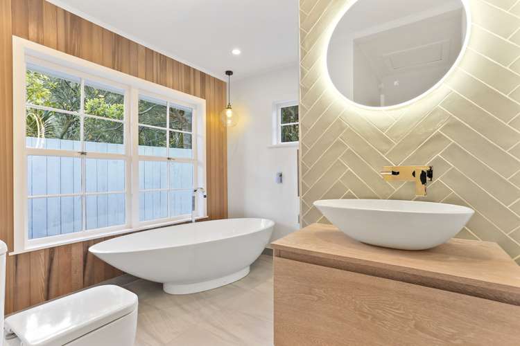 137 Woodlands Park Road Titirangi_13