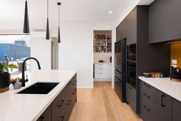 13 Tai Close Kaiuma Bay_5