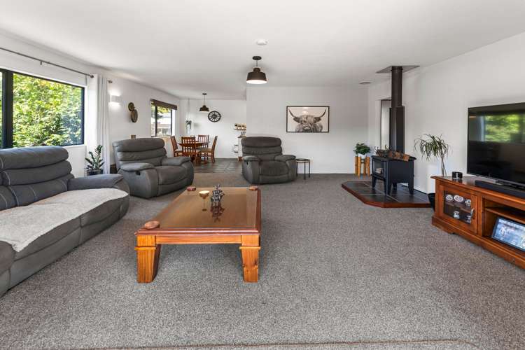 27 Eighty Eight Valley Road Wakefield_7