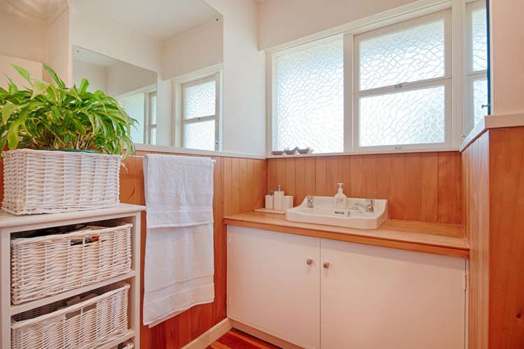 74 Seaview Road Castor Bay_15