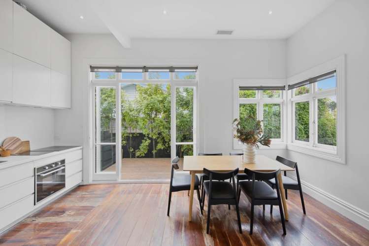 35A Holly Street Avondale_11