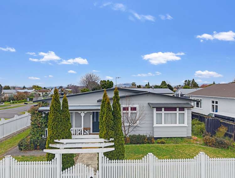 1213 Caroline road_0
