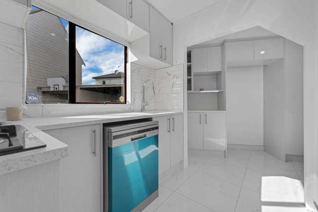 11/19A Gray Avenue Mangere East_3