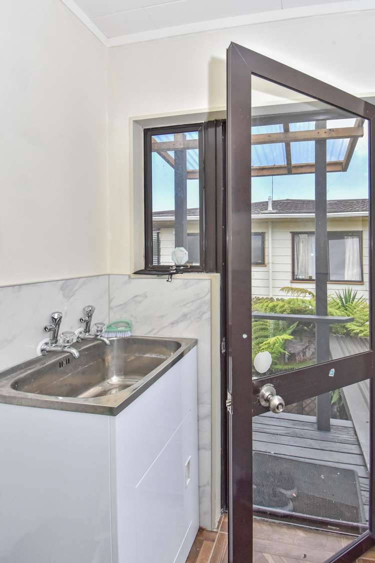 2/40 Hollyford Drive Clover Park_8