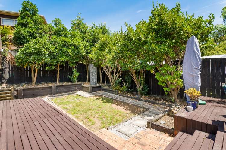 27 Hatherlow Street Glenfield_15