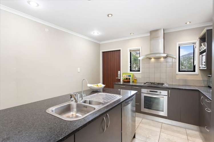 131 Fernhill Way Albany_13