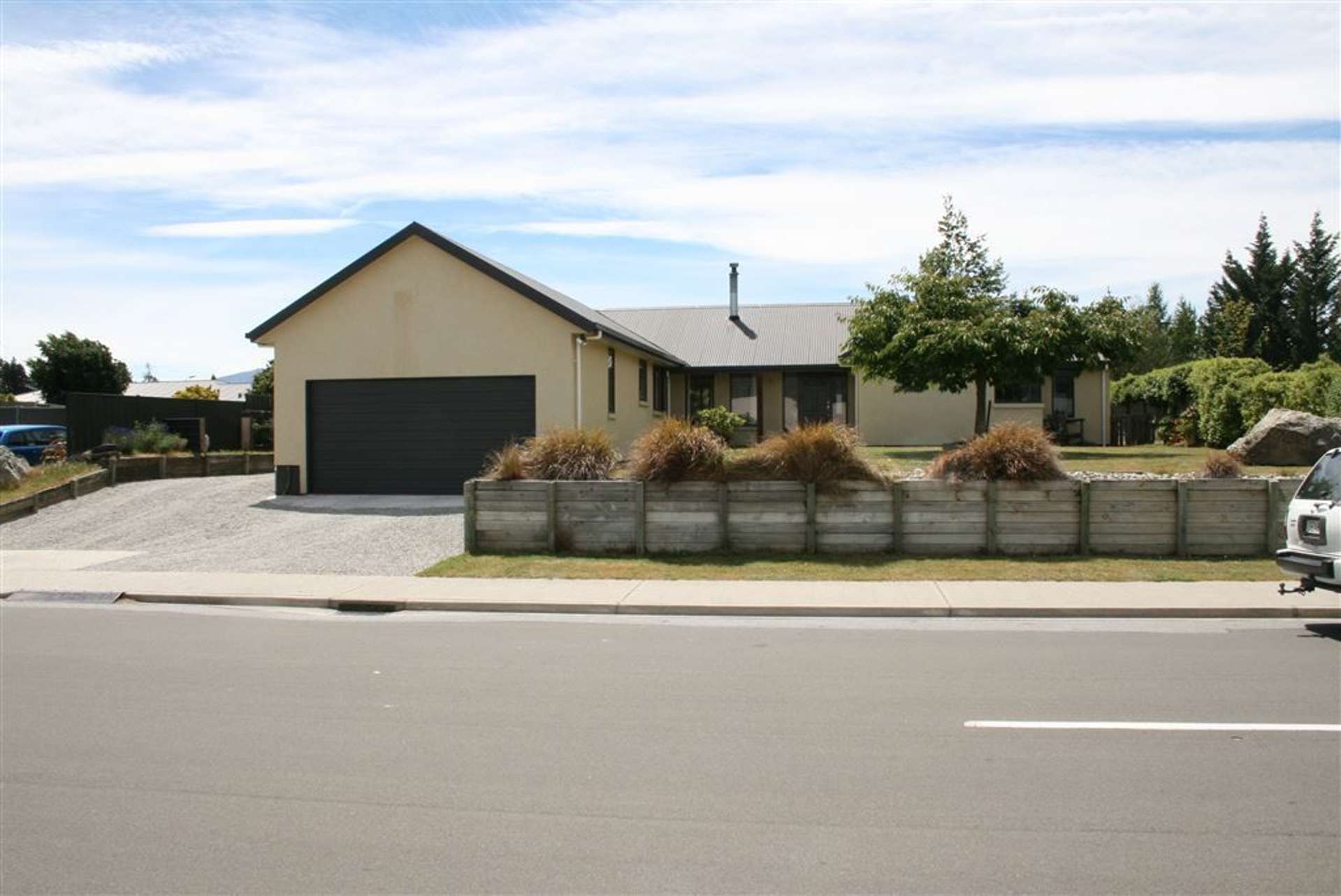 53 Mount Iron Drive Wanaka_0