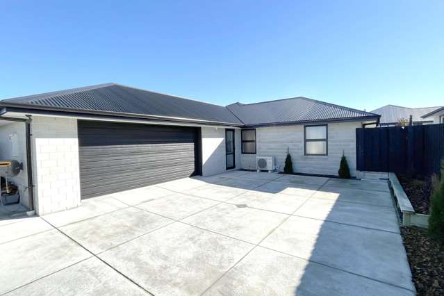 28 Redhaven Rise Netherby_1