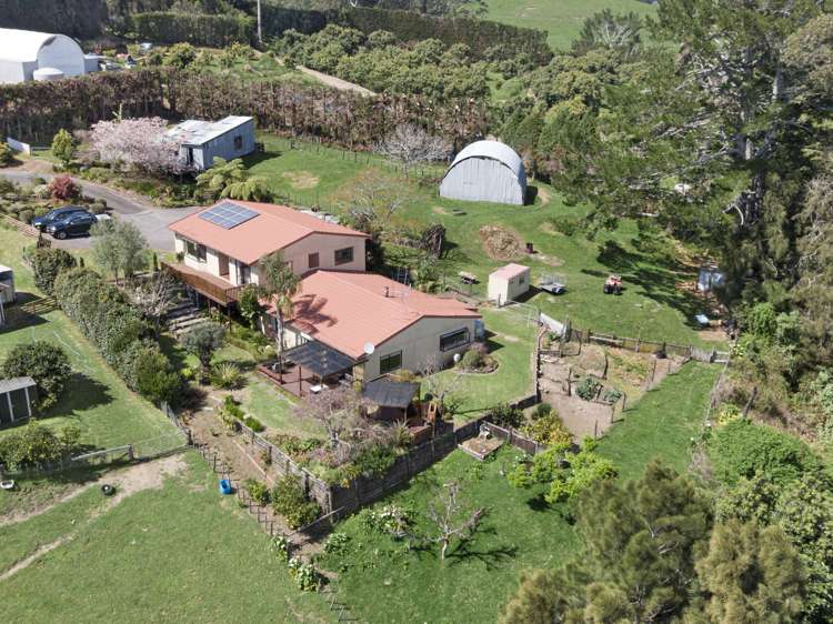 416 Kaitemako Road Welcome Bay_1