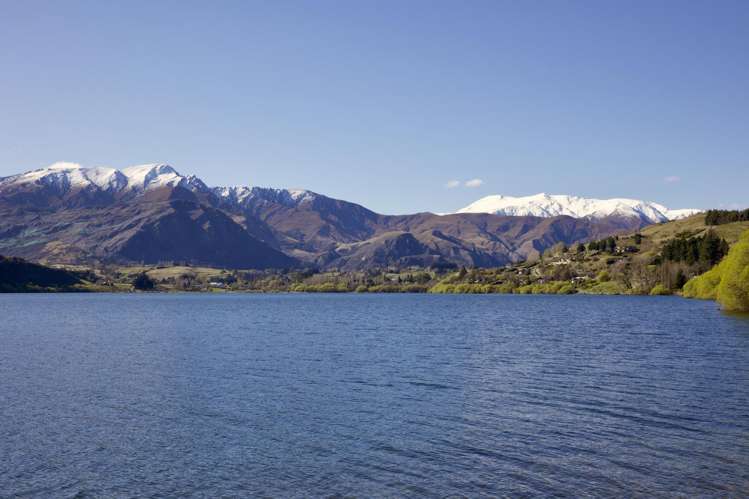 11 Arrowtown-Lake Hayes Road Lake Hayes_21