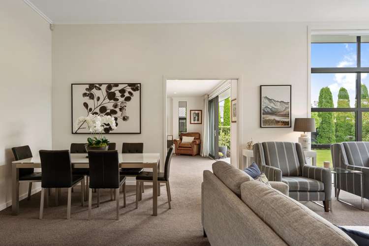 4 Carnaveron Drive Lincoln_9