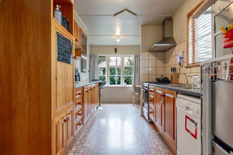 40 Andrew Avenue Roslyn_13