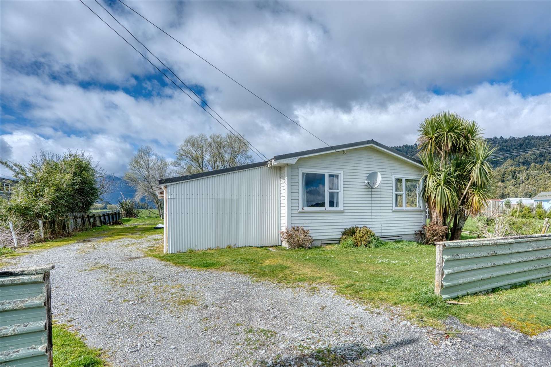16 Wanganui Flat Road Harihari_0