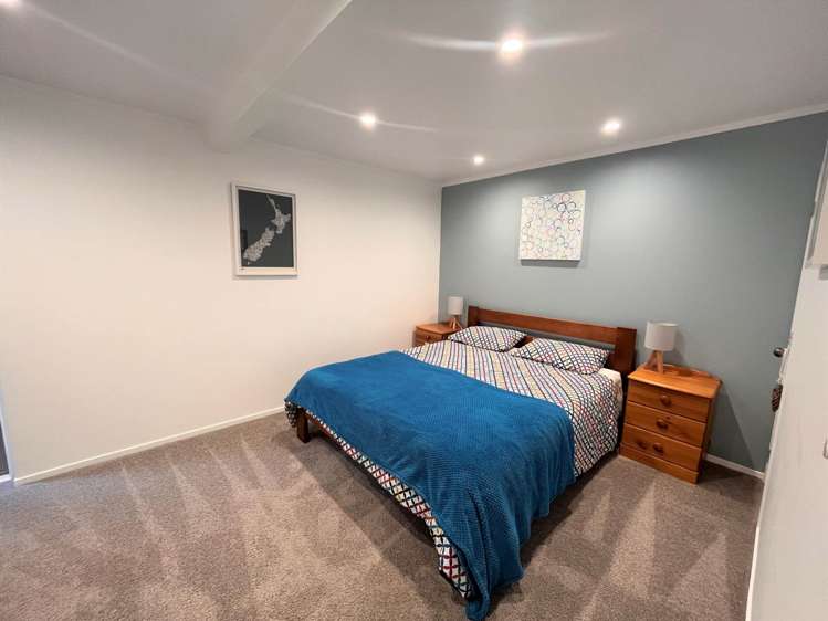 72 Laingholm Drive Laingholm_10