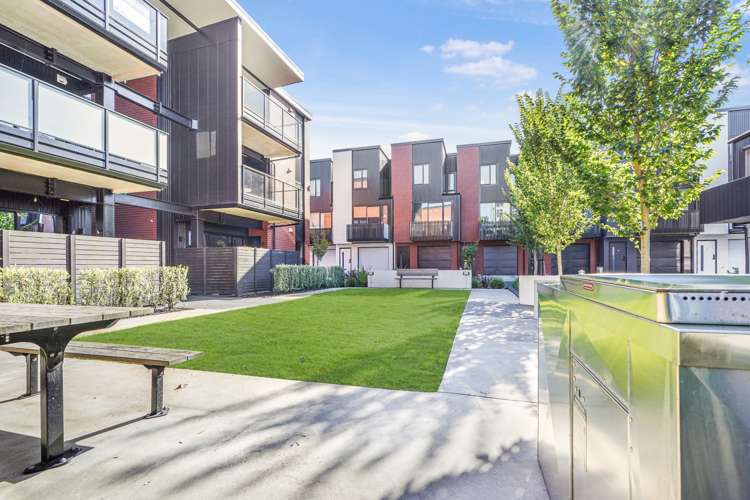 11/182 London Street Hamilton Central_15