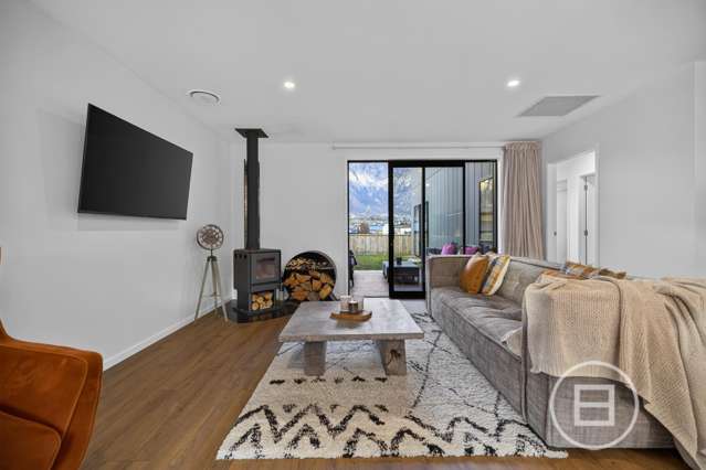 25 Friesian Close Jacks Point_4