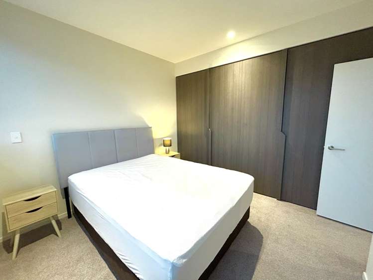 902/10 Commerce Street City Centre_11