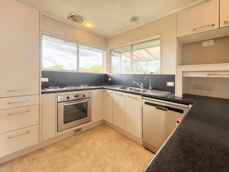 3/25 Byron Avenue Takapuna_5