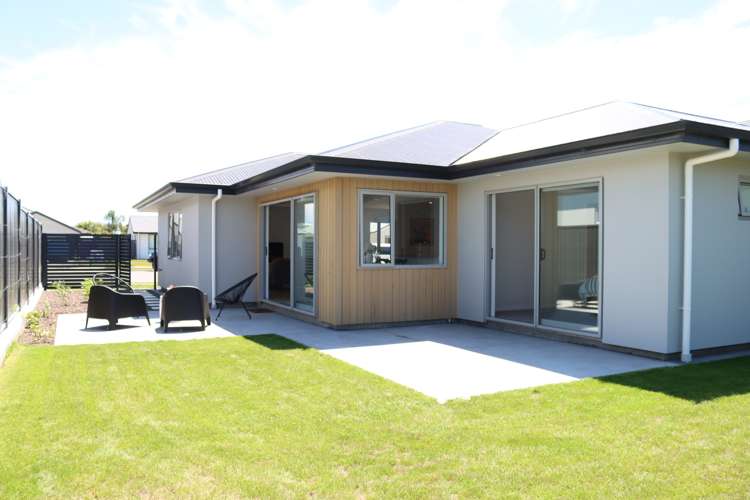 90 Hunter Drive Awatoto_6