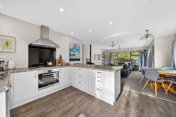 5528 Masterton Castlepoint Road Castlepoint_2