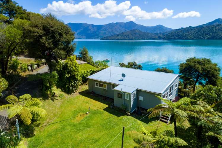 2453 Kenepuru Road Kenepuru Sound_0