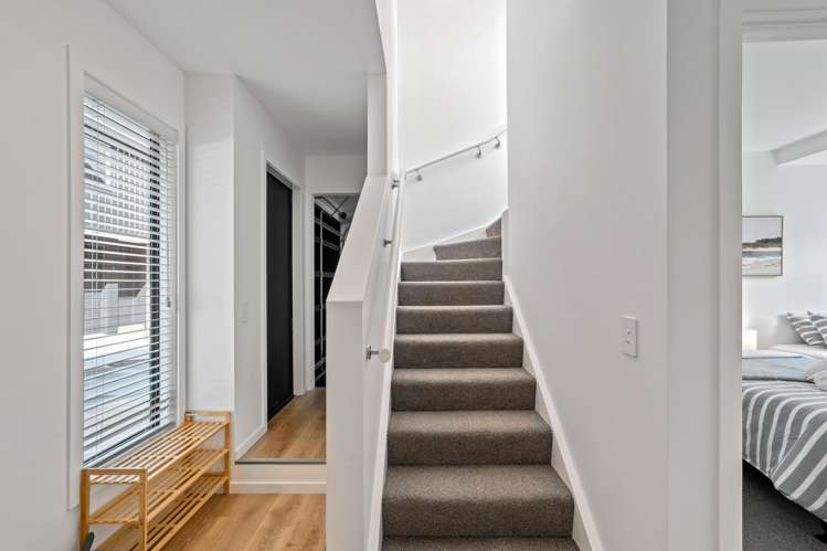 6 Sterling Lane Queenstown_13