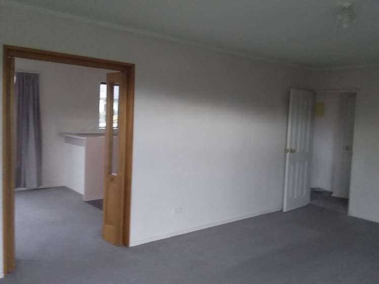 82 Aldinga Avenue Stoke_6