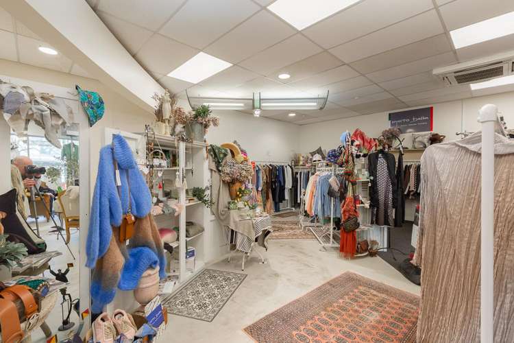 2/2-8 Queen Street Blenheim_13