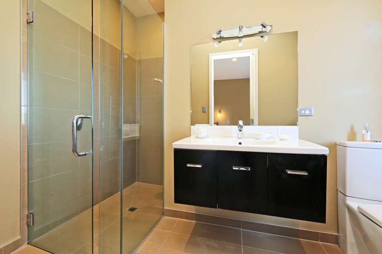 114 Kent Terrace Taradale_9