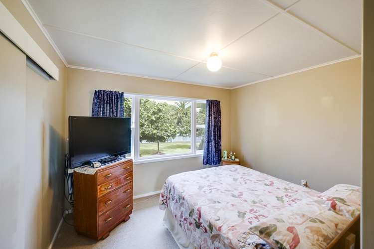 178 Flaxmere Avenue Flaxmere_13