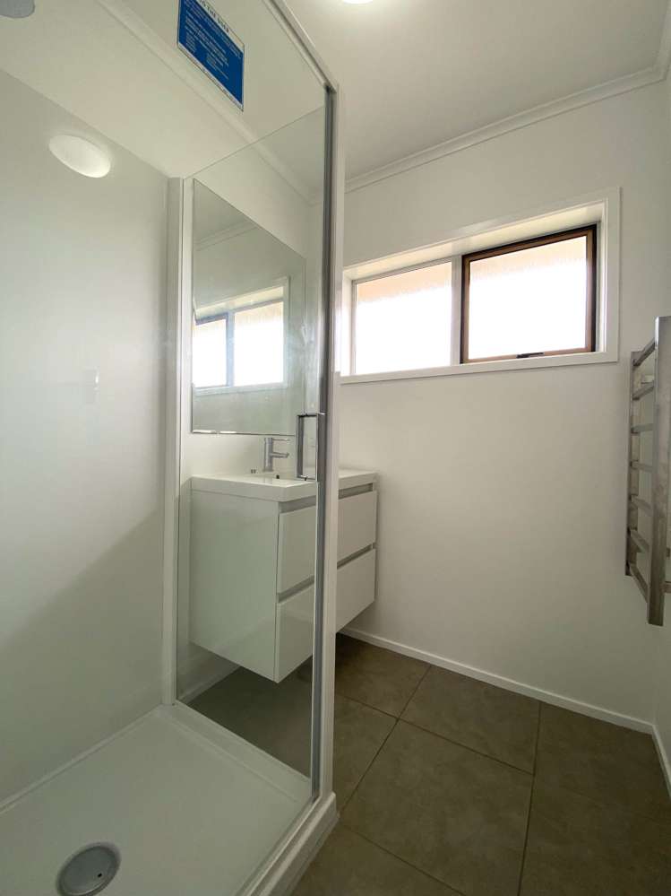 2/17 Omana Road Milford_8