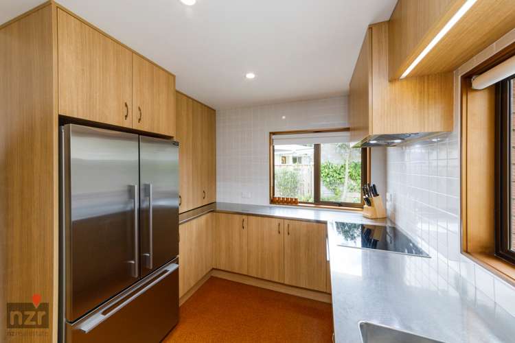 14 Sandstrom Grove Feilding_3