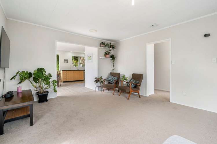 26a Clayburn Road Glen Eden_8