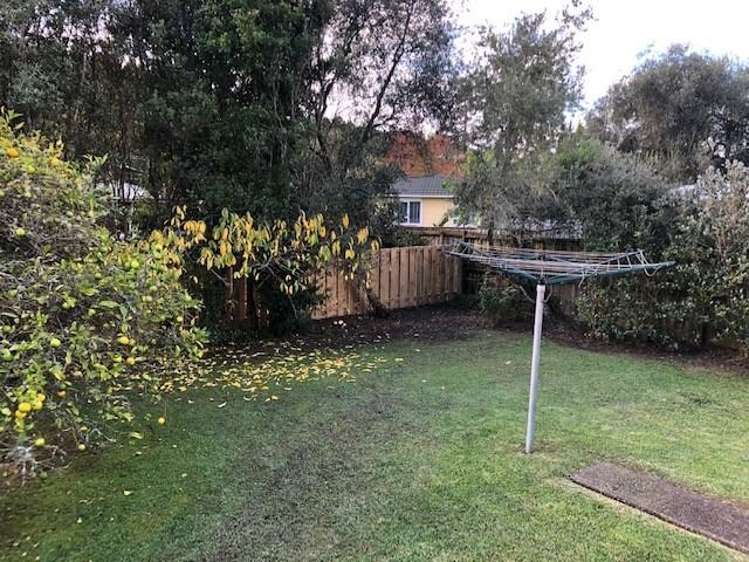 8 Vandeleur Avenue Birkdale_10