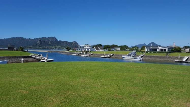 7 Lanyard Place One Tree Point_1