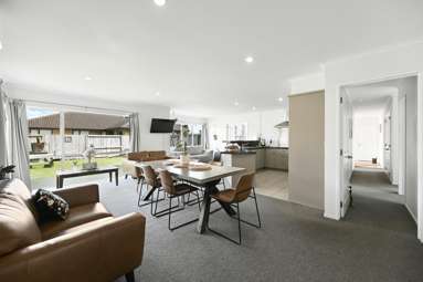 31 Thomas Road_3