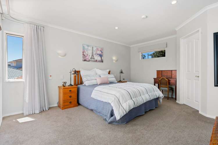 14 Margaret Henry Crescent Oteha_26