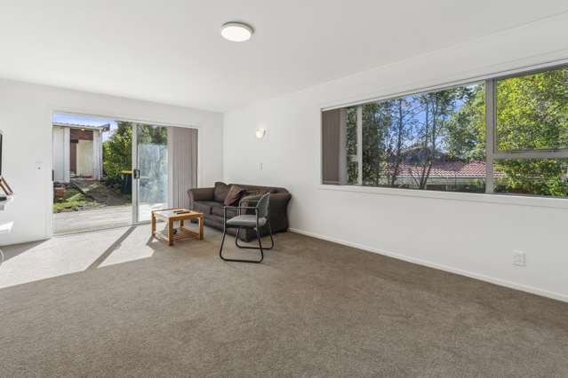 2/12 Pamela Place New Lynn_2