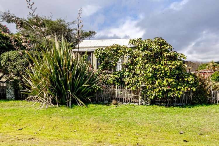 Lot 2 The Strand Okarito_9